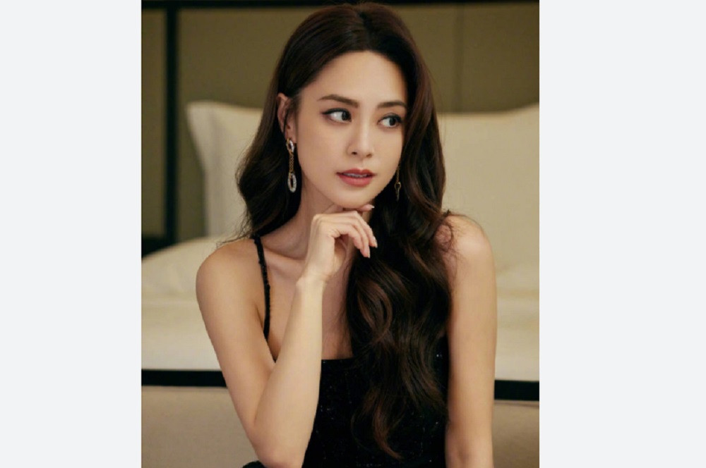 Nữ ca sĩ, diễn viên nổi tiếng Chung Hân Đồng