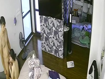 Hack cam đôi vợ chồng dâm đụ nhau cuồng nhiệt trong phòng