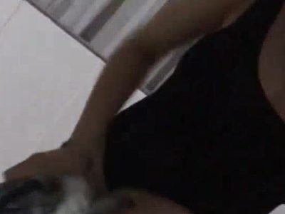 Quay lén em gái nứng sinh viên tắm trong dãy trọ