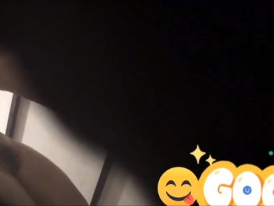 Bé sinh viên đang tắm thì bị quay lén trong dãy trọ