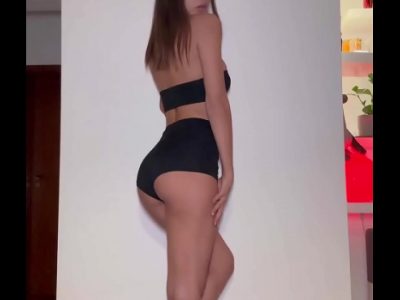 Gái xinh nứng lồn show hàng ngọt nước cực múp