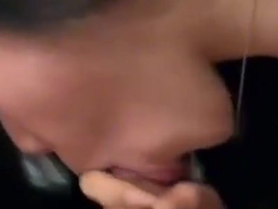 Nô lệ tình dục dáng ngon em bú cu rồi show hàng quá đã