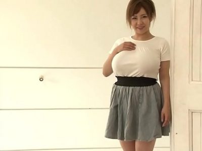 Gái xinh vếu to nứng lồn khát buồi show hàng ae sóc lọ bao phê