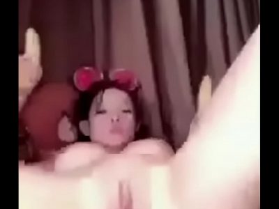 Ngân 98 bị lộ clip thẩm du