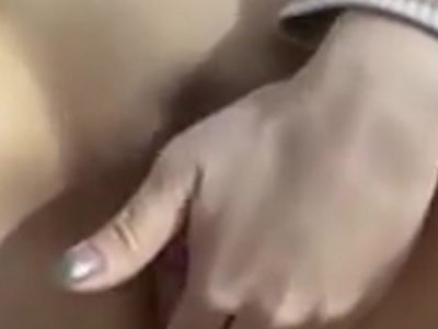 Chơi không bao cô em lồn khít xinh đẹp nứng vô cùng