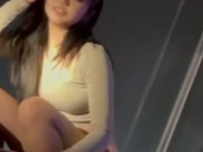 Quay video em bé ngoan thích cưỡi ngựa quá đã