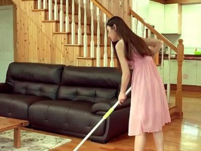 Chịch chị dâu trẻ xinh lên đỉnh dâm vô cùng