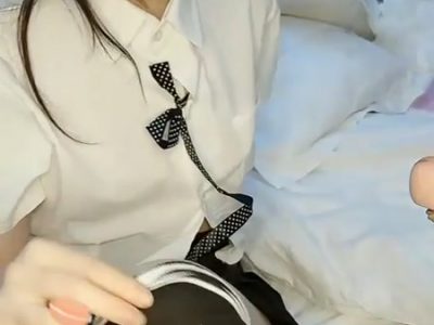Lên đồ cosplay học sinh cho bồ yêu có cảm hứng