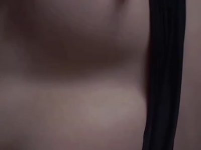 Hàng nứng khoe hàng quay video bóp vú sướng quá
