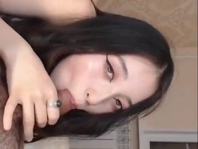 Gái nuột nà xinh xắn mình dây nằm úp bú cu quá đã