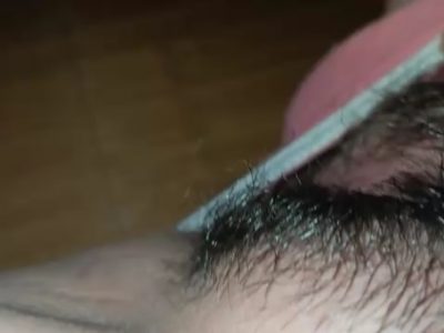 Chơi không bao đâm vào lồn dâm địt cực phê sướng rên