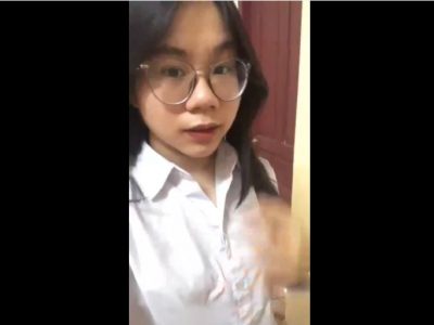 Em học sinh mời chào hàng khách dâm quá