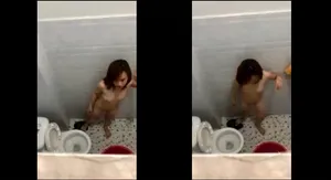 Quay lén gái xinh châu đốc tắm chuồng lộ hàng