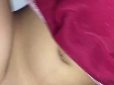 Không bao nhiều nước con em nứng xoa hột le