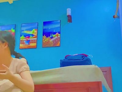 Quay lén gái xinh vú to lồn múp phòng bên