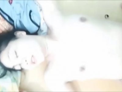 Bú buồi khoai to ngon lành cực nện vào lồn dâm sướng rên oai oái