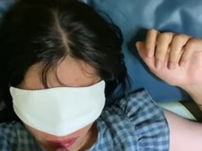 Gạ cô giáo trường chuyên bú cu siêu sướng