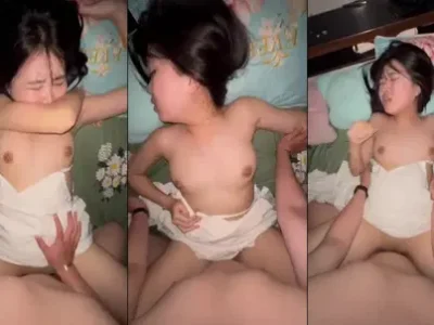 Da trắng bướm múp vừa chịch em còn lấy tay vê núm vú cực phê