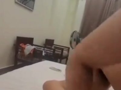 Tình một đêm bé yêu cầm buồi bú liếm anh nứng