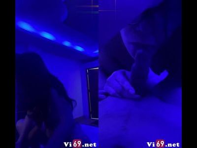 Chịch cô sinh viên dâm đãng kính cận nhún nhảy cả đêm