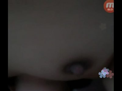 Show dáng trên livestream dâm dục