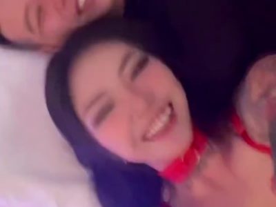 Em Thủy Tạ dâm đãng cùng bạn đụ nhau với anh trai gymer