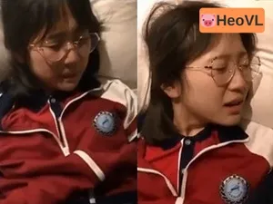 Đâm lút cán vào cái lồn non tơ em sướng rên phê quá
