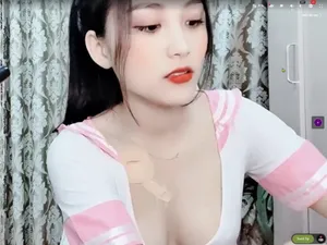 Gái xinh lồn dâm nứng lồn show lồn dâm đẫm nước