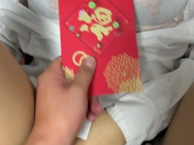 Gái ngon banh háng nhét chim vào bím để anh đụ