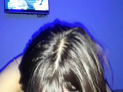 Cô em xinh bú buồi cho khách dâm cực kỳ