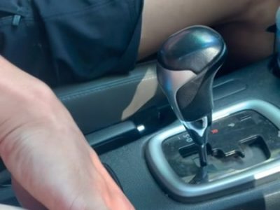 Vừa đi xe vừa móc bướm con phò dâm phê quá đã