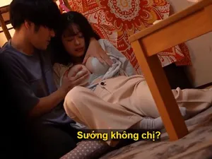 Cô em vú to bự dâm gạ chịch khiêu gợi