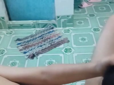 Trốn chồng đi ngoại tình cùng con em nhân viên bú buồi đỉnh