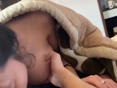 Con em gái gợi tình dâm bú buồi quá đã bóp vú bé phê
