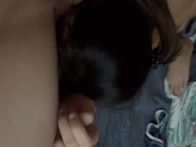 Bé Ly dâm đãng cầm buồi bú liếm đã sóc lọ phê