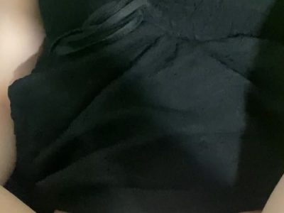 Check hàng em gái trên tiktok có cái lồn quá khít