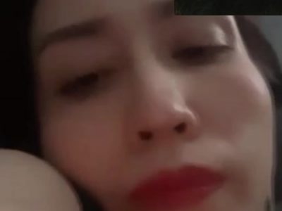 Vợ Dâm Nứng Lồn Thèm Đụ Khi Chồng Làm Ở Xa