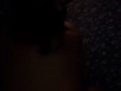 Bé lọt khe sinh viên dâm vừa xem sex vừa được doggy đỉnh nóc