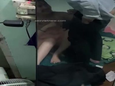 Giao bóng cho khách xong rồi đụ luôn khách sướng quá đã