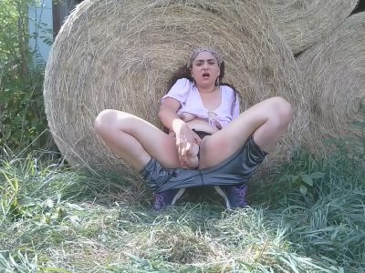 Thẩm du ngoài trời sướng đỉnh nóc dâm đãng quá đã bướm