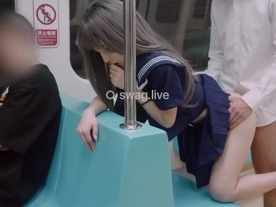 Đụ bé dâm ngon trên tầu điện sướng đỉnh phê lòi cưỡi ngựa siêu đã