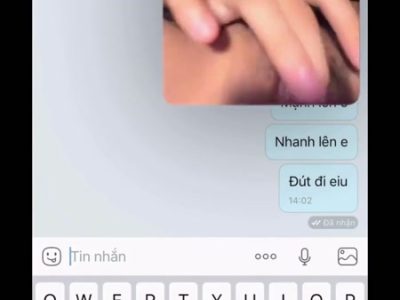 Bé non bướm hồng học sinh call video móc bướm sướng quá