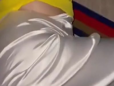 Chịch cô em dâm mặc áo dài sướng quá thể