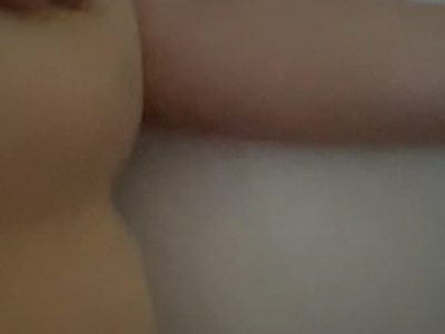 Vừa đụ vừa bóp vú gái mông to em sướng quá đã